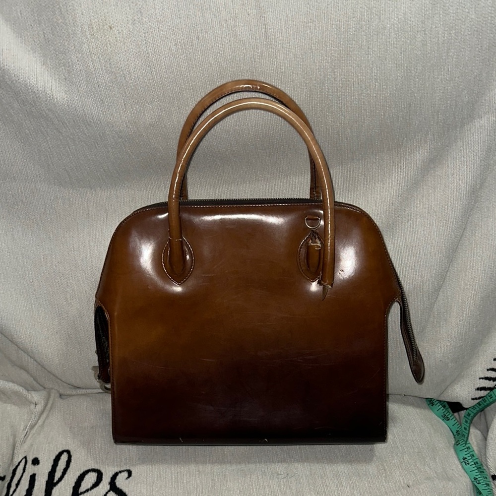 Ferragamo chocolate ombré handbag broken handle 💕